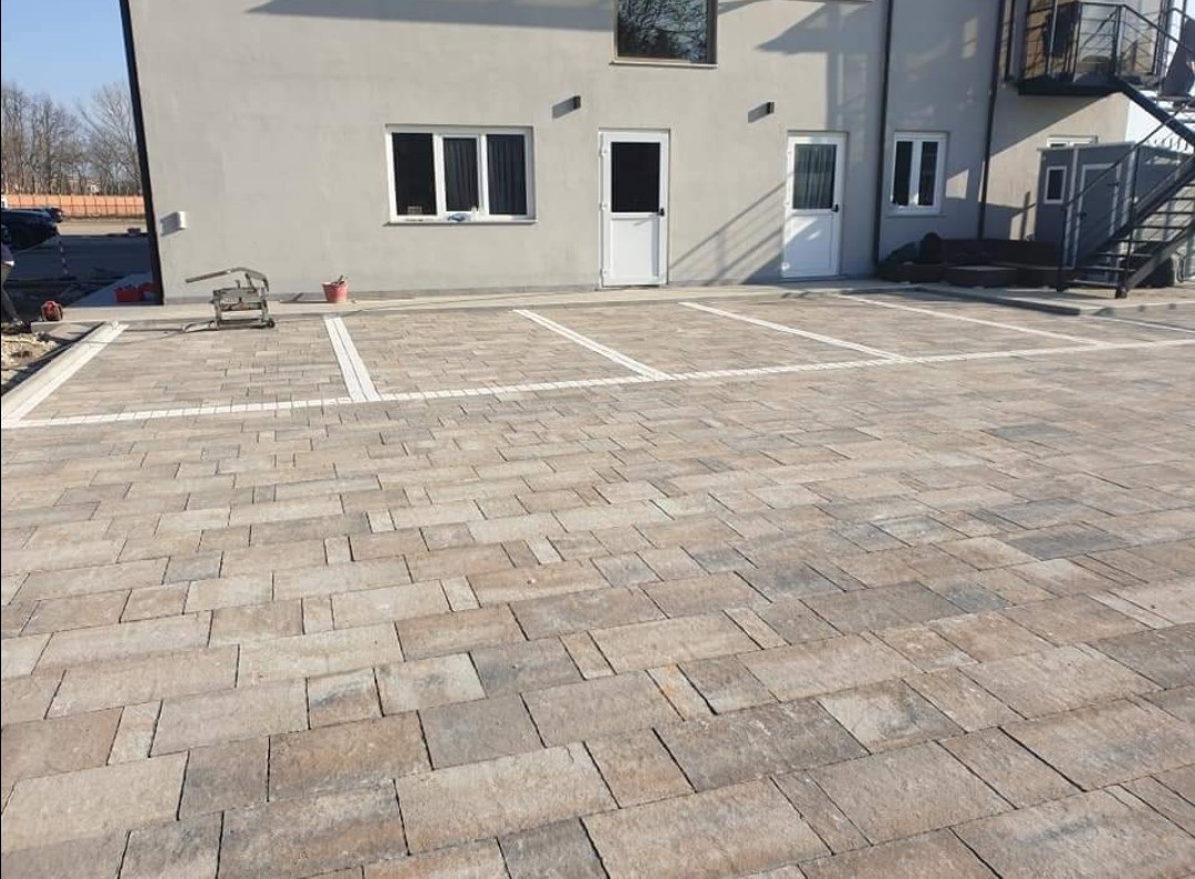 Piastrelle in cotto a Livorno Ferraris